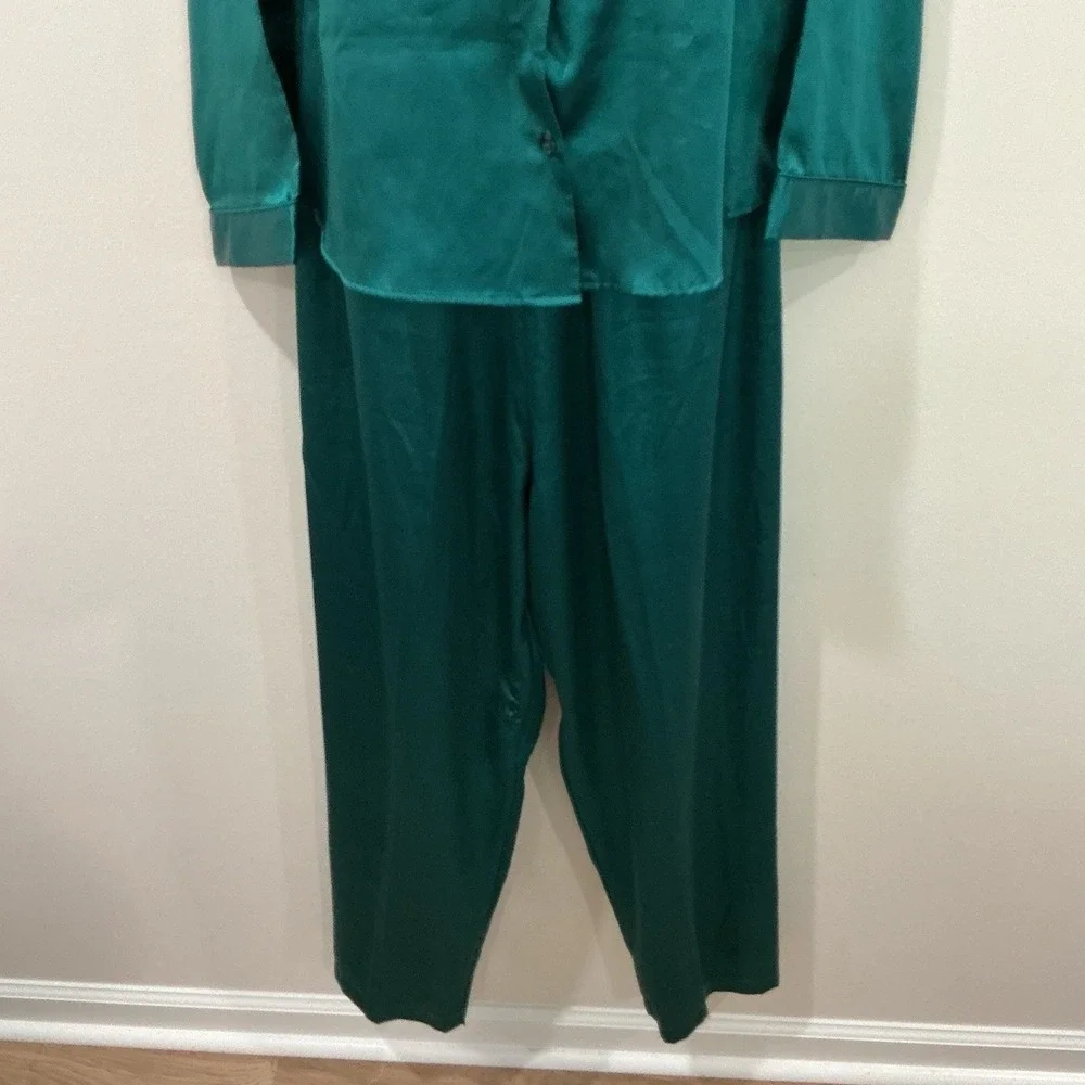 Vintage Green Victoria Secret Long Sleeve Satin Pajama‎ Set Y2K Size Medium